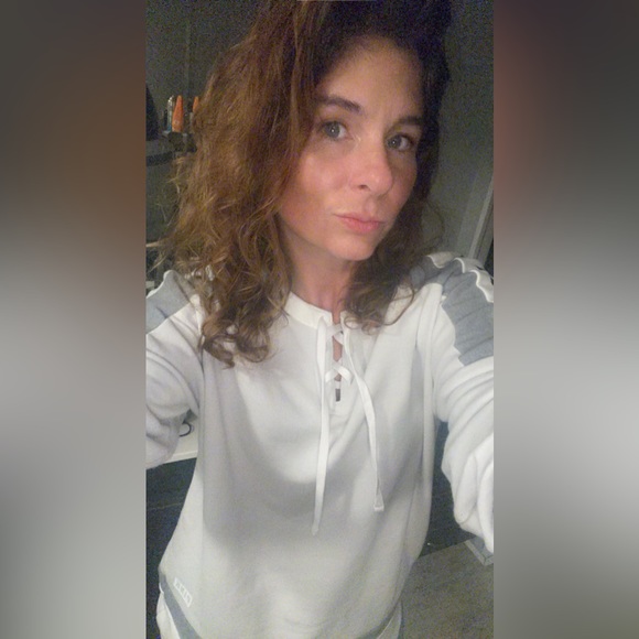 Meet your Posher, Tiara - Picture 4 of 16